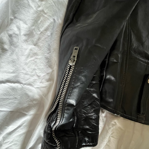 Woman’s Harley-Davidson leather motorcycle jacket - Picture 4 of 10